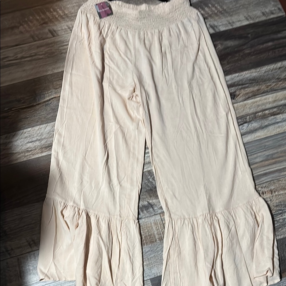 Cream Wide-Leg Ruffle Pants -NWT - Picture 3 of 13